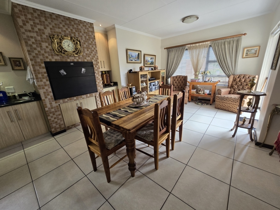 3 Bedroom Property for Sale in Dormehls Drift Western Cape